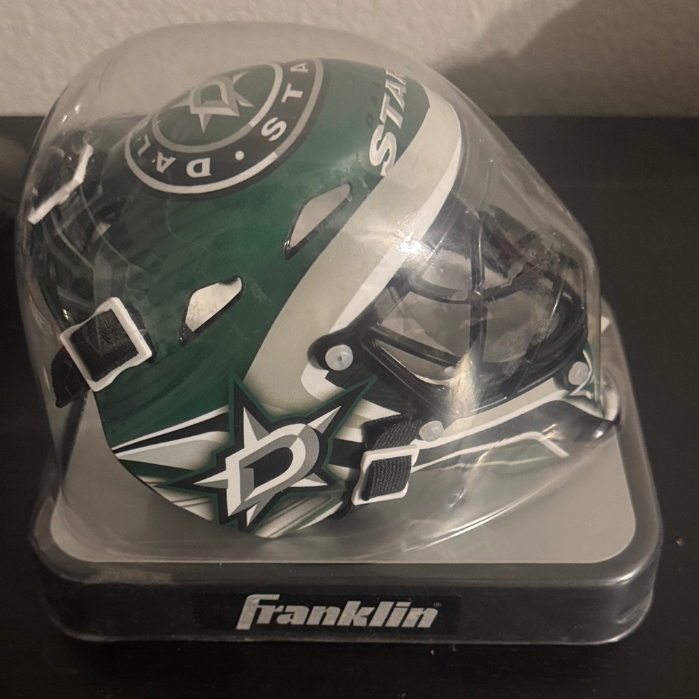 Dallas Stars mini helmet